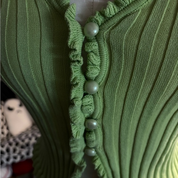 Green Ribbed Button-Up blouse - Picture 2 of 2